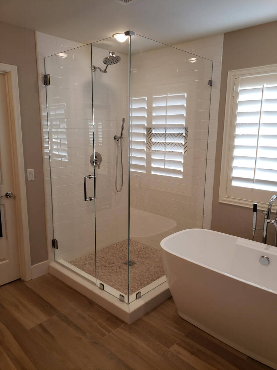 Frameless Shower Doors | Glass Shower Doors & Glass Surrounds